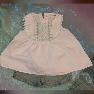 Artisan 2 pc outfit sleeveless tank dress shorts embroidered top buttons